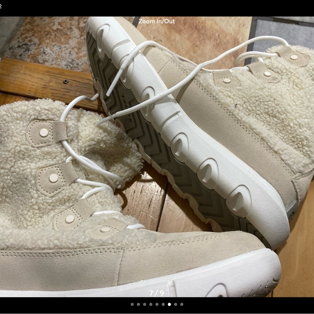 Sorel Women's Tan Winter Boots - Picture 7 of 9